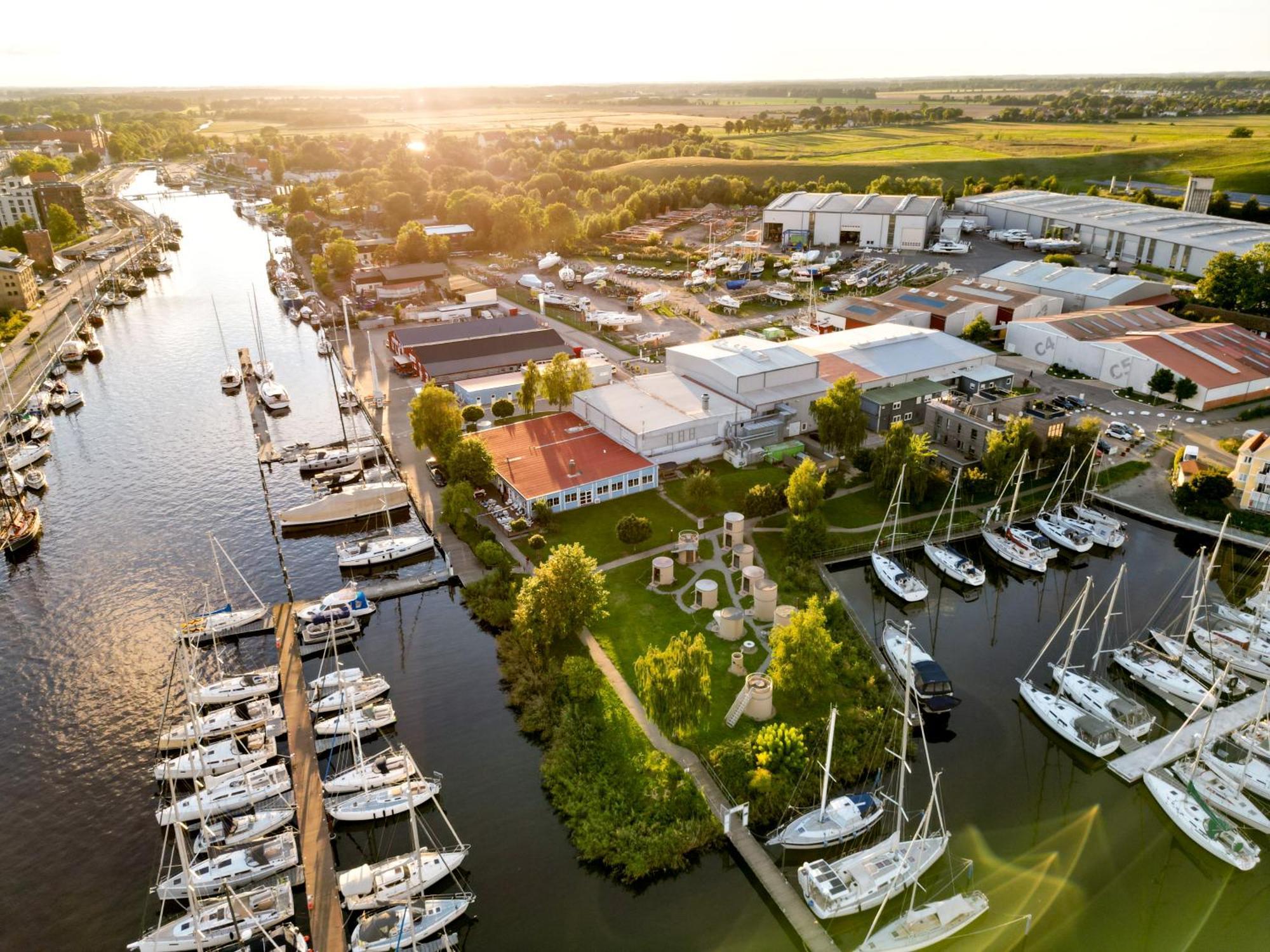Slube Am Yachthafen Greifswald Hotel Exterior photo